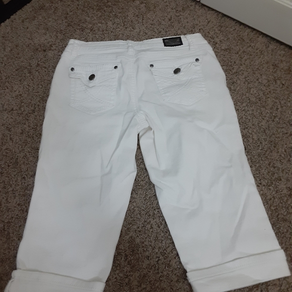 Capris - Picture 2 of 2